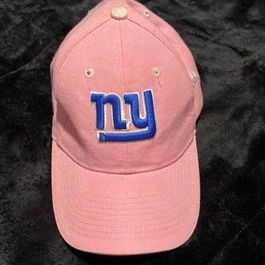 GIANTS football woman’s hat with bel crow strap to adjust